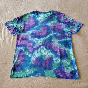 Men's Tie Dye T Shirt Green, Blue & Purple Size L